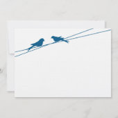 Blaue und weiße Liebesvögel auf einem Draht Einladung (Rückseite)
