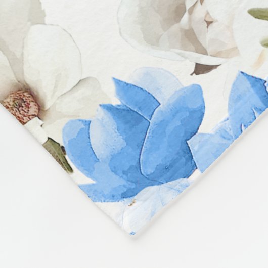 Blaue und weiße Magnolia Blossom Wasserfarbenes Mu Fleecedecke (Ecke)