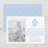 Blaue und weiße Monogramm-Baby-Shower-Foto