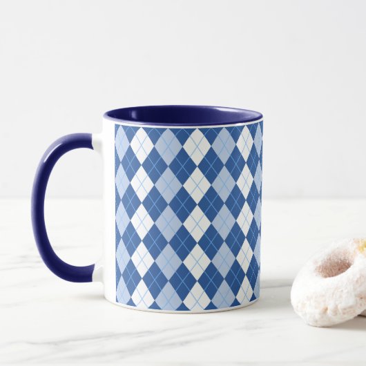 Blaue und weiße Nahtlose Raute Tasse (Mit Donut)