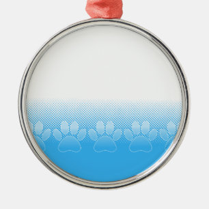 Blaue und weiße Pfeifen mit Zeitungspapier-Hinterg Ornament Aus Metall