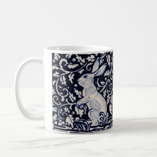 Blaue und weiße Rabbit Tile Woodland Vines Leaf Be Kaffeetasse (Links)