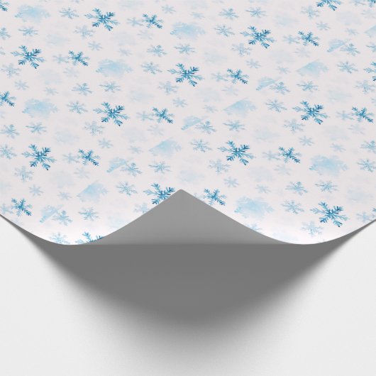 Blaue und weiße Schneeflocken Winter Moderne Weihn Geschenkpapier (Ecke)