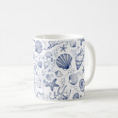 Blaue und weiße Seashell Starfish Tasse (VorderseiteRechts)