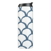 Blaue und weiße Skizze Scallop Muster & Regenbogen Thermosbecher (Nach links gedreht)