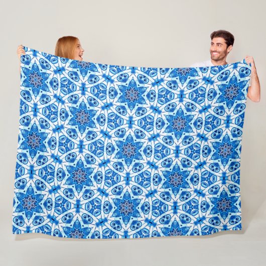 Blaue und weiße Sterne Weihnachtsmuster Fleecedecke (Beispiel)