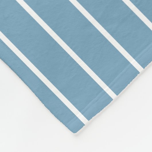 Blaue und weiße Streifen mit grauem Personalisiert Fleecedecke (Ecke)