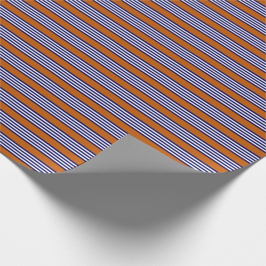 Blaue und weiße Streifen mit verbrannter Orange Geschenkpapier (Ecke)
