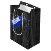 Blaue und weiße String Bow on Wood Mittlere Geschenktüte (Vorderseite Schrägansicht)