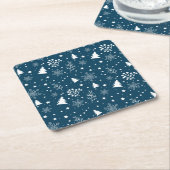 Blaue und weiße Weihnachtsbäume, Schneeflocken Url Rechteckiger Pappuntersetzer (angewinkelt)