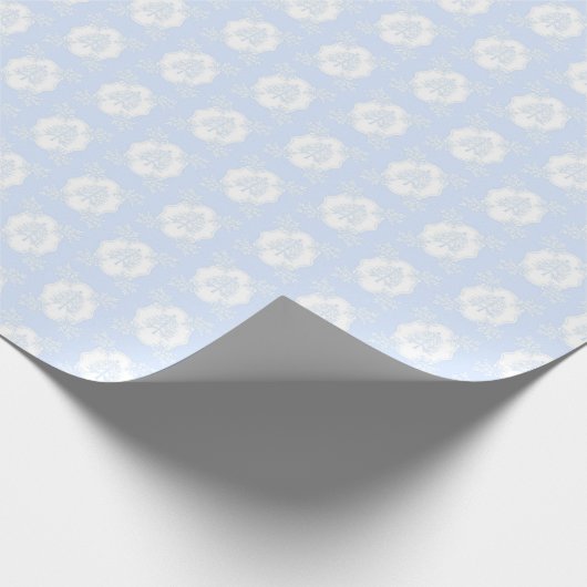 Blaue und weiße Weihnachtsbaumen Geschenkpapier (Ecke)