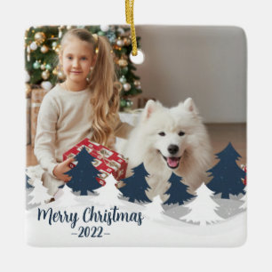 Blaue und weiße Weihnachtsbaumen in zwei Fotos Keramikornament