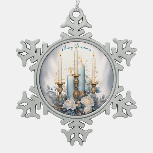 Blaue und weiße Weihnachtskerze Schneeflocken Zinn-Ornament (Vorderseite)