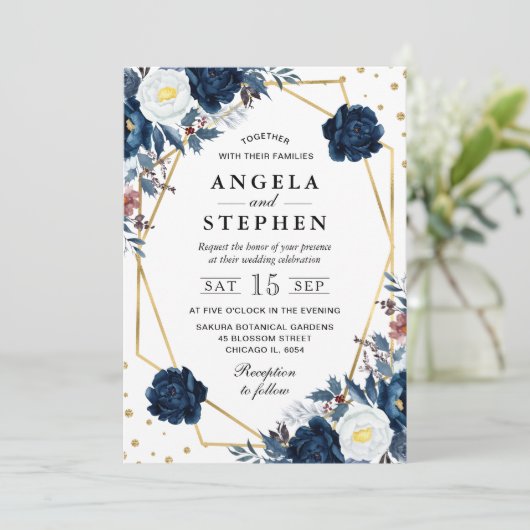 Blaue und weiße Winter-Blume Goldrahmen Hochzeit Einladung (Stehend Vorderseite)
