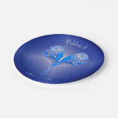 Blaue Vögel in nachtblauer Farbe Pappteller (Schrägansicht)