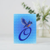 Blaue Vogel-Monogramm-Initiale O Elegant Postkarte (Stehend Vorderseite)