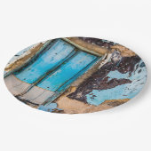 Blaue Wand und Tür Pappteller (Schrägansicht)