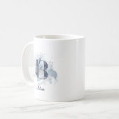 Blaue Wasserfarbe personalisierter Name Buchstabe Kaffeetasse (Vorderseite Links)