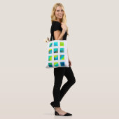 Blaue Wasserfarben-Abstraktion mit Quadraten Tasche (Am Model)