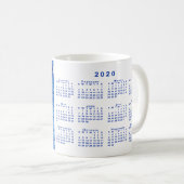 Blaue Wasserfarbskala Muster 2020 Kalender Kaffeetasse (VorderseiteRechts)