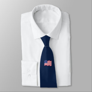 Blaue wehende amerikanische Flagge Krawatte
