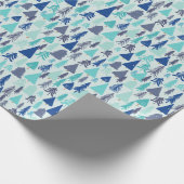 Blaue Weihnachtsbäume in einem Evergreen Forest Geschenkpapier (Ecke)