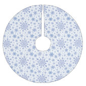 Blaue Weihnachtsschneeflocken im Winter Weiß Polyester Weihnachtsbaumdecke (Vorderseite)