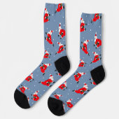 Blaue Weihnachtssocken mit Red Dancing Santa's Socken (Linkes Detail)