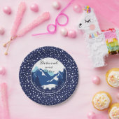 Blaue, weiße Berge und Nadelbäume Hochzeit Pappteller (Party)