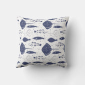 Blaue, weiße Fische Muster im Wavy Fishing Net Kissen (Rückseite)