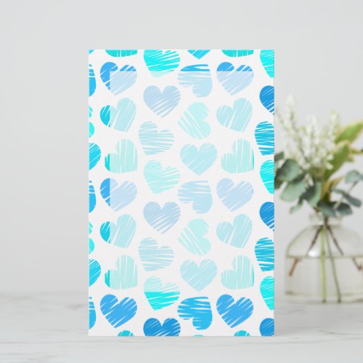 Blaue weiße Herzen Stationery Briefpapier (Stehend Vorderseite)