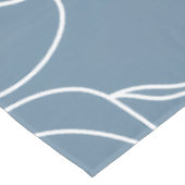 Blaue weiße moderne Wildblume Tischdecke (Schrägansicht)