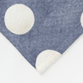 Blaue weiße Punkte   Fleecedecke (Ecke)