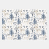 Blaue Weiße Weihnachtsbäume Hirsche Geschenkpapier Set (Vorderseite)