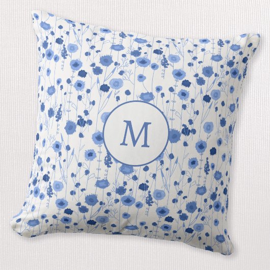 Blaue weiße Wildblumen-Monogramm-Initiale floral Kissen