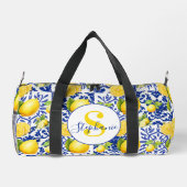 Blaue weiße Zitronenfliesen-Muster-Monogramm-Name- Duffle Bag (Rückseite)