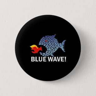 Blaue Welle 2024 Lustiger Großer Fisch frisst Klei Button