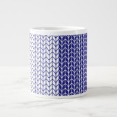 BLAUE & WHITE STRICK Große weiße Tasse (Vorderseite)