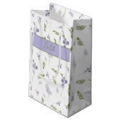 Blaue Wildblumen-Wasserfarben-Monogramm Kleine Geschenktüte (Rückseite Schrägansicht)