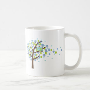 Blaue windige Baum-Eule Kaffeetasse