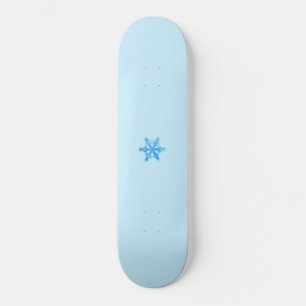 Blaue Winterschneeflocke Skateboard