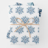 Blaue Winterschneeflocken Bäume Strümpfe Geschenkpapier Set (Beispiel)
