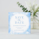Blaue Winterschneeflocken Save the Date Einladung (Stehend Vorderseite)