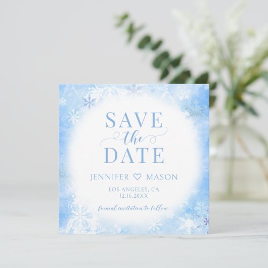 Blaue Winterschneeflocken Save the Date Einladung (Stehend Vorderseite)