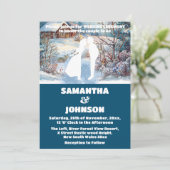 Blaue Winterwaldlandschaft Hochzeit Einladung (Stehend Vorderseite)