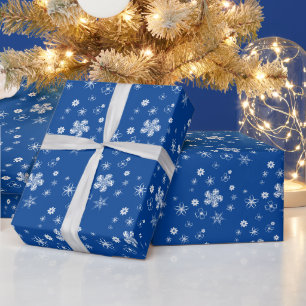 Blaue Winterwildblumen und Sterne Geschenkpapier