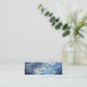 Blaue Wolken Mini Visitenkarte (Stehend Vorderseite)