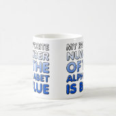 Blaue Zahl der Alphabet Funny Mug Kaffeetasse (Mittel)
