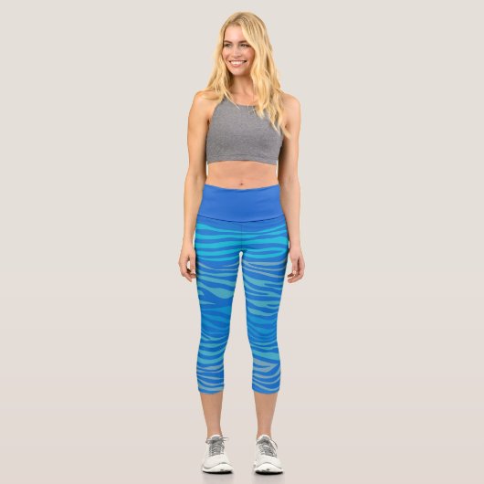 Blaue Zebra Streifen Capri Leggings (Vorderseite)