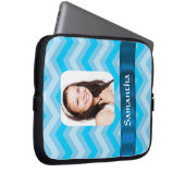 Blaue Zickzack personalisierte Bildvorlage Laptopschutzhülle (Vorne Rechts)